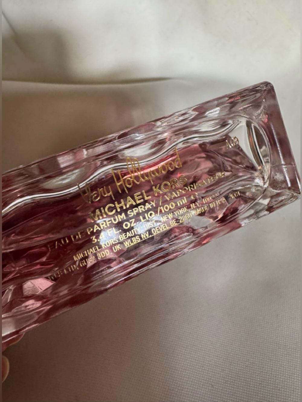 Michael Kors Very Hollywood 3.4oz parfum - Picture 8 of 8